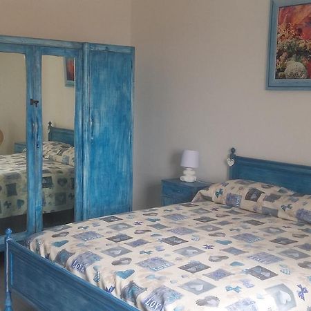 B&B Le Peonie Badesi Εξωτερικό φωτογραφία