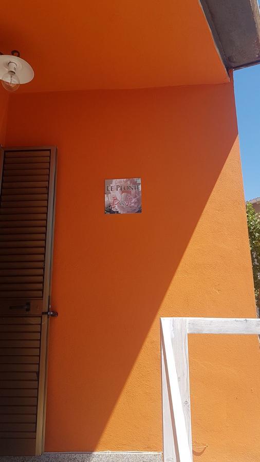 B&B Le Peonie Badesi Εξωτερικό φωτογραφία
