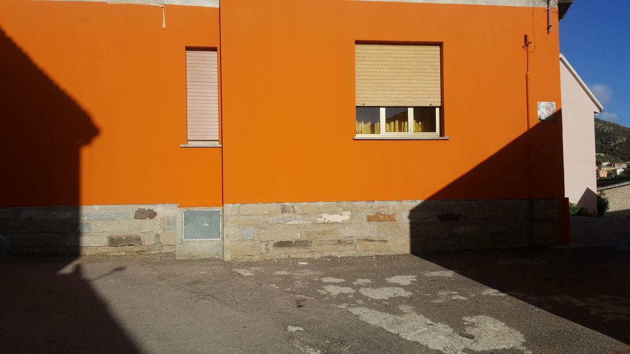 B&B Le Peonie Badesi Εξωτερικό φωτογραφία