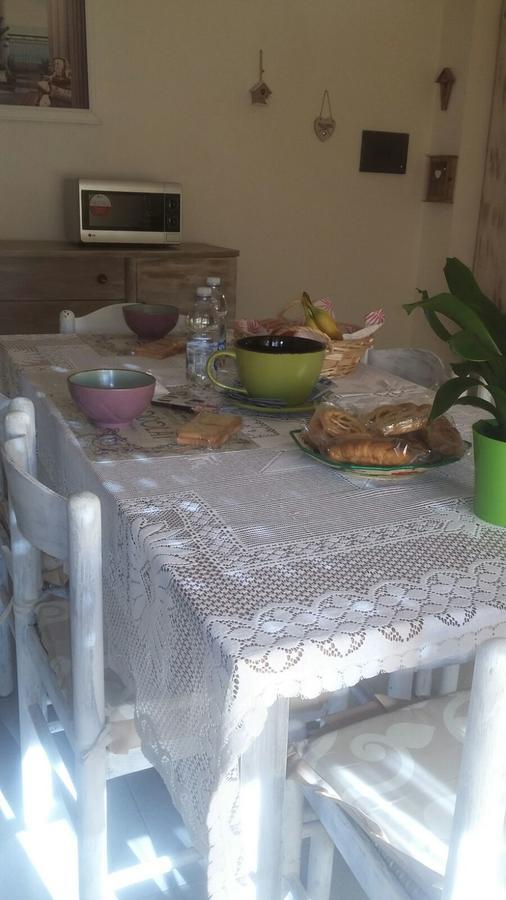 B&B Le Peonie Badesi Εξωτερικό φωτογραφία