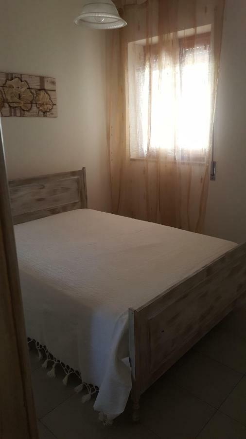 B&B Le Peonie Badesi Εξωτερικό φωτογραφία